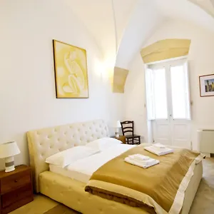 La Bella Bed & Breakfast